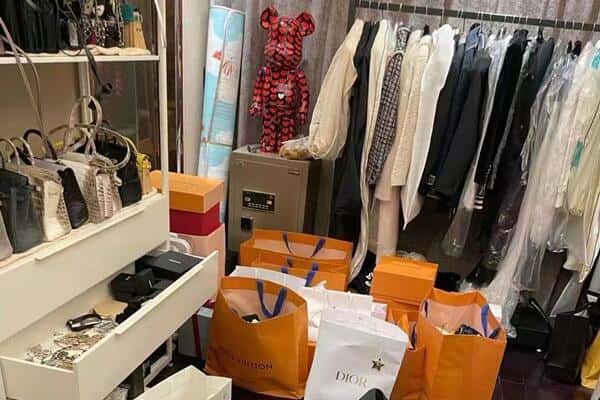 珠海市金湾回收一线品牌衣服